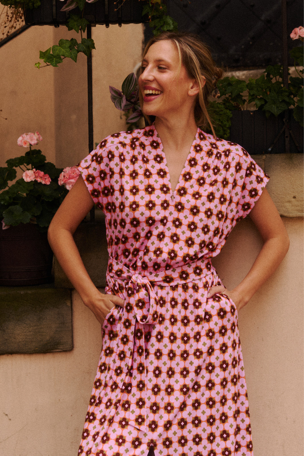 Dress TOMORROW WILL BE OURS print The Best of the 70s Small Flowers