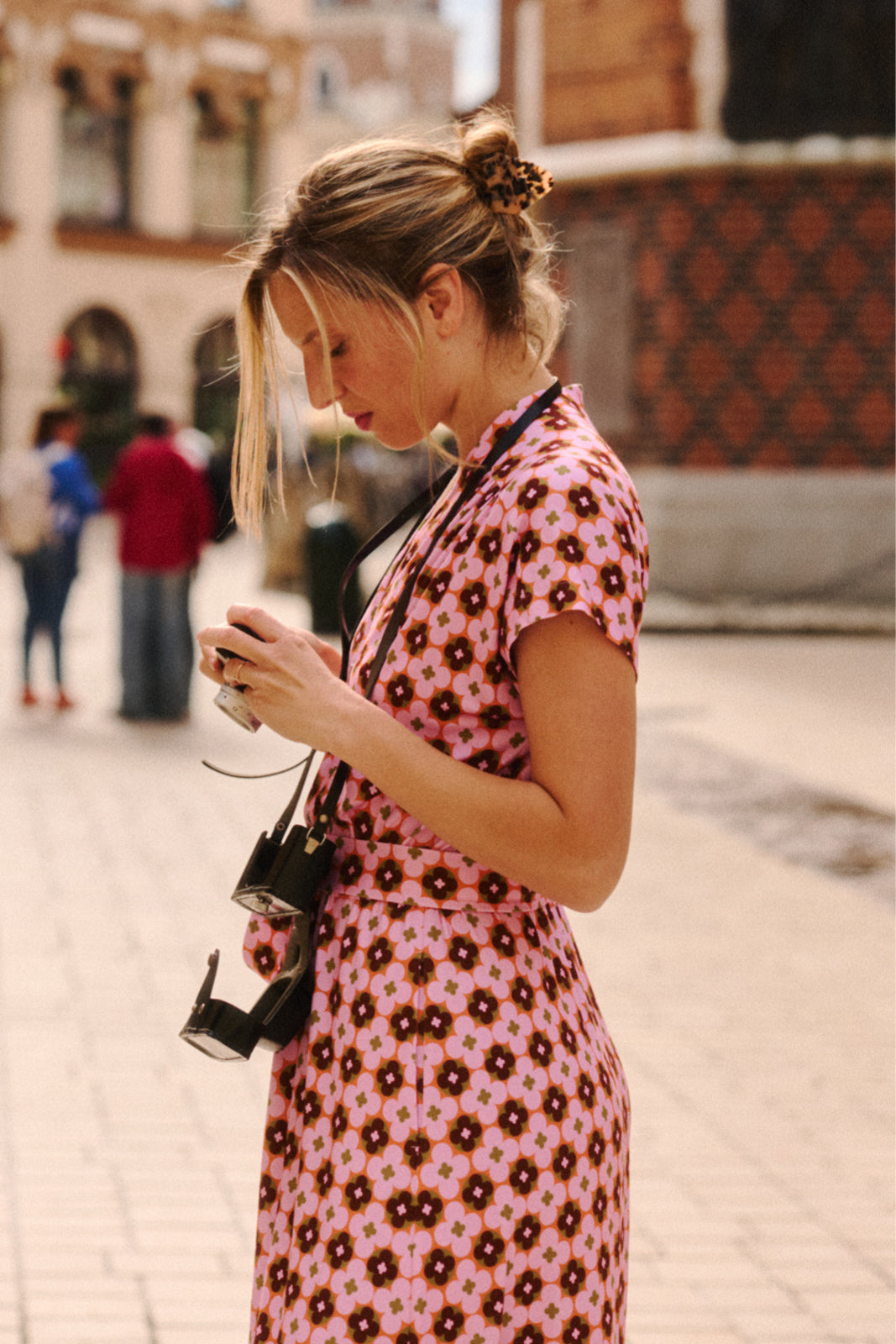 Dress TOMORROW WILL BE OURS print The Best of the 70s Small Flowers